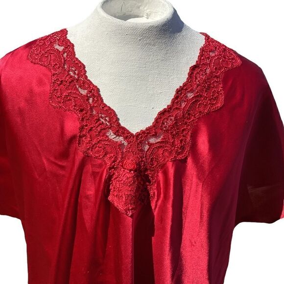 Vintage red satin nightdress nightgown, XL. 0475 - Picture 2 of 5